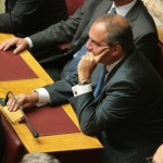 Αλκοολικός και βουλιμικός ο Καραμανλής;