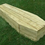 andras_neros_zontanos_large Άνδρας κηδεύτηκε ενώ ήταν ακόμα ζωντανός