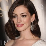 Η Αν Χάθαγουεϊ θα υποδυθεί την Catwoman