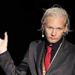 1,5 εκατομμύριο λίρες για την αυτοβιογραφία του Ασάνζ