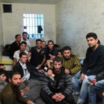asylo_metanastes_large Προβλήματα με τη παροχή ασύλου στην Ελλάδα