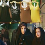 boobquake_small Η Τζένιφερ καλεί όσες περισσότερες γυναίκες να αποκαλύψουν όσο περισσότερο στήθος μπορούν