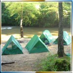 Στους Έλληνες δεν αρέσει το κάμπινγκ