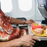 Λύθηκε το μυστήριο του άνοστου φαγητού στις πτήσεις