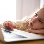 Σκοπός της ιστοσελίδας είναι τα παιδιά να εκφραστούν ελεύθερα, να παίξουν, να επικοινωνήσουν και να διαπαιδαγωγηθούν με ασφάλεια.