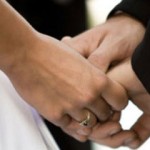 Διασκέδασαν με την ψυχή τους σε γαμήλιο γλέντι χωρίς νύφη!