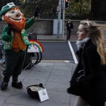 Προσφυγή στο «δίχτυ» της ΕΕ εισηγείται ο Ιρλανδός υπουργός Οικονομικών