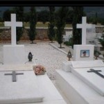 Ξήλωσαν σταυρούς από νεκροταφεία