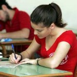 Συνεχίζονται οι Πανελλήνιες με Φυσική, Μαθηματικά, Βιολογία και Ιστορία