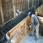 Μείωση σε οικοδομή και βιομηχανία