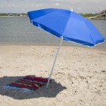 omprela_paralias_small Οι ομπρέλες παραλίας δε σταματούν εντελώς την υπεριώδη ακτινοβολία