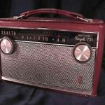 radiofwno_small Ραδιόφωνο μεταδίδει φωνές από το παρελθόν!