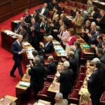 Άθικτα όλα τα προνόμια ασφάλισης των βουλευτών