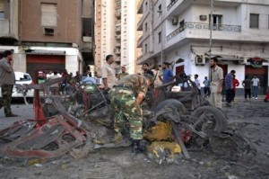 Βομβιστικές επιθέσεις συντάραξαν την Τρίπολη