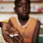 AIDS: Εκλιπαρούν για θεραπεία 7 εκατ. άνθρωποι