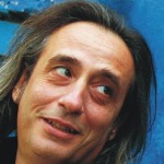 Γιάννης Αγγελάκας: να μην πέσουμε στην παγίδα των φασιστών