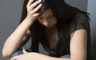 Προσωρινά κρατούμενοι για το βιασμό της 16χρονης