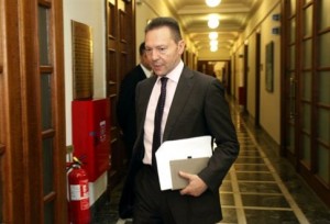 Ξεκινούν ξανά διαπραγματεύσεις με την τρόικα