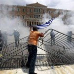 Στα όρια της κοινωνικής έκρηξης η Ελλάδα