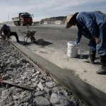 Δραστική μείωση μισθών, επέκταση των «ευέλικτων» μορφών απασχόλησης