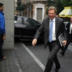 Σκλήρυνση της στάσης της τρόικας