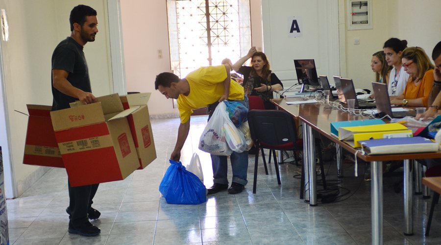 Κέντρο Αλληλοβοήθειας στον σταθμό Λαρίσης