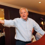 Κατεβάζουν τα ρολά οι δήμοι σε όλη την Ελλάδα