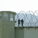 Σύλληψη σωφρονιστικού υπαλλήλου για διακίνηση ναρκωτικών στις φυλακές