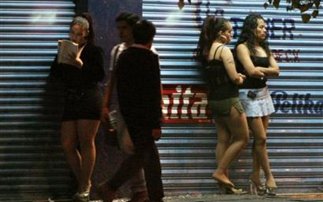 Θερίζει το AIDS στο κέντρο της Αθήνας