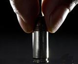 Φταρνίστηκε και... έβγαλε την σφαίρα από την μύτη του!