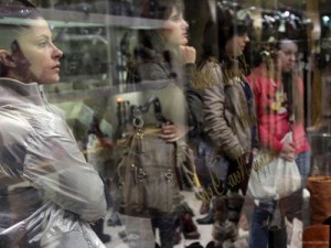 Σύσκεψη για το άνοιγμα των καταστημάτων τις Κυριακές στη διάρκεια της ΔΕΘ