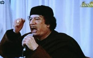 Ο Καντάφι πρέπει να παραιτηθεί