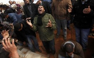 Αυξάνονται ώρα με την ώρα οι νεκροί στη Λιβύη