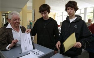 Ήττα για τη Μέρκελ δείχνουν τα exit polls