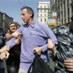 Βίαια επεισόδια σε πορεία ομοφυλοφίλων στη Μόσχα