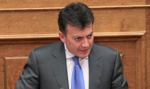 Το μεσημέρι η συνάντηση του υπουργού Εργασίας με τη ΓΣΕΕ
