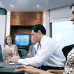 Αδικημένες οι Ελληνίδες μισθολογικά