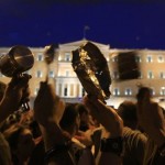 Αγανακτισμένοι στις πλατείες της Ελλάδας και την Παρασκευή (27/5)