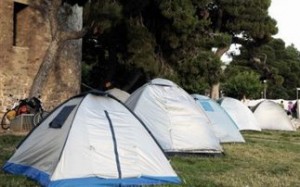 Τέλος το «κάμπινγκ» των Αγανακτισμένων στη Θεσσαλονίκη