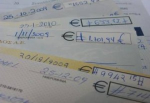 Έκρηξη των ακάλυπτων επιταγών τον Ιούλιο