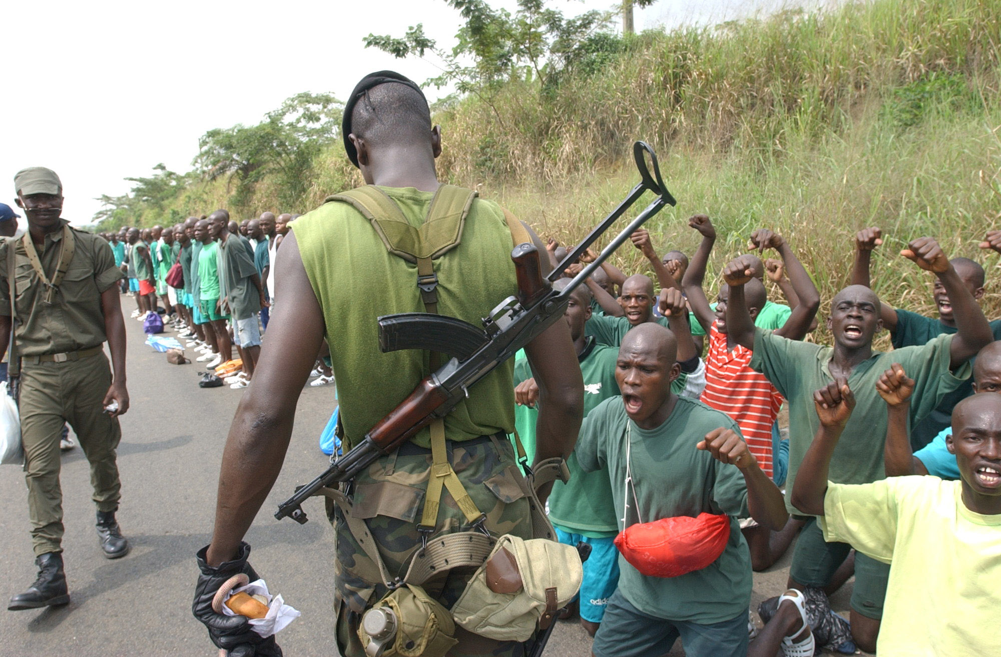 Ακτή Ελεφαντοστού: Για 220 δολοφονίες κατηγορούνται παραστρατιωτικοί