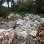 Σκουπίδα στις όχθες του Αλφειού