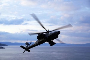 Νατοϊκό Apache VS Tαλιμπάν (βίντεο)