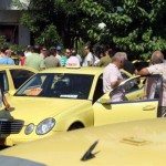 Συγκέντρωση έξω από το υπουργείο Μεταφορών προγραμματίζουν οι ιδιοκτήτες ταξί