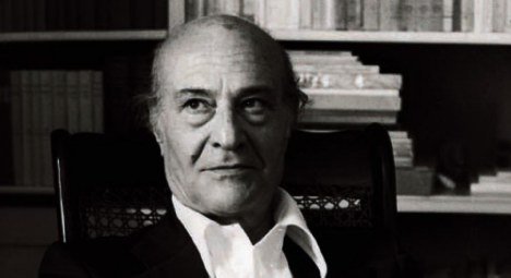 Απόσυρση του σποτ της ΝΔ ζητά η σύντροφος του Ελύτη