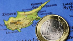 67% των Κυπρίων υπέρ της εξόδου από την Ευρωζώνη