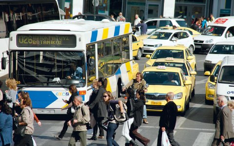 Η οικονομική κρίση έλυσε... το κυκλοφοριακό