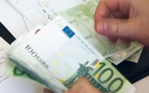 Απαντήσεις για τις αλλαγές σε μισθούς, ωράρια και αποζημιώσεις