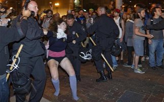 Συγκρούσεις σε διαδήλωση στη Βοστόνη