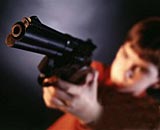 8χρονος αγόρασε στο σχολείο πιστόλι 9mm έναντι $3!